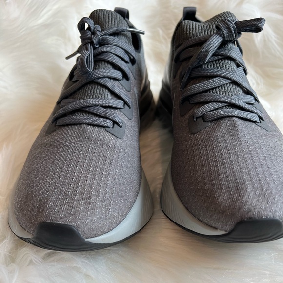 Men’s Nike size 12 - Picture 3 of 8